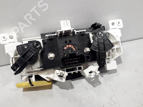 Used Climate control Climate control RENAULT TWINGO III (BCM_, BCA_) 1.0 SCe 70 (71 hp) 22579213 22579213