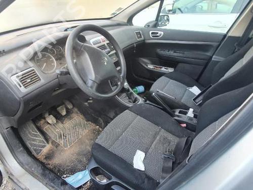 Left front window switch PEUGEOT 307 Break (3E) 2.0 HDI 90 | BP22581331I27 