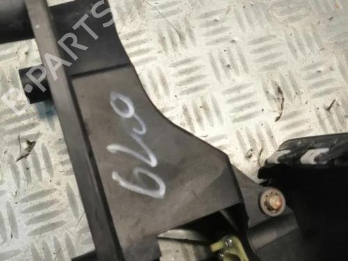 Gear lever CITROËN C3 III (SX) 1.2 VTi 82 | BP22584236M90 