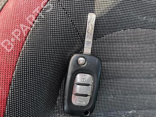 Left front window switch RENAULT TWINGO III (BCM_, BCA_) 0.9 TCe 90 (BCM9, BCM2) | BP22583823I27 