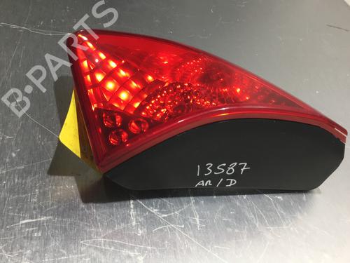 Used Right tailgate light Right tailgate light PEUGEOT 3008 I MPV (0U_) 2.0 HDi 150 / BlueHDi 150 (150 hp) 22573091 22573091