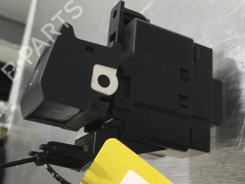 Used Switch RENAULT LAGUNA III (BT0/1) 2.0 dCi (BT0M, BT0N, BT0S, BT19, BT1F) (173 hp) 22573198