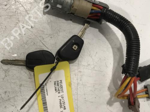Used Ignition barrel PEUGEOT PARTNER Box Body/MPV (5_, G_) 1.9 D (69 hp) 30000017