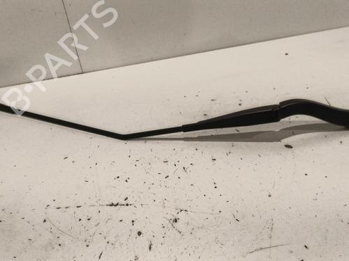 Used Front windshield wiper arm FIAT TALENTO Van (296_) 1.6 D (145 hp) 22588385