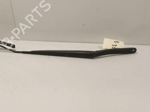 Used Front windshield wiper arm RENAULT CLIO IV (BH_) 1.2 16V (73 hp) 22569986