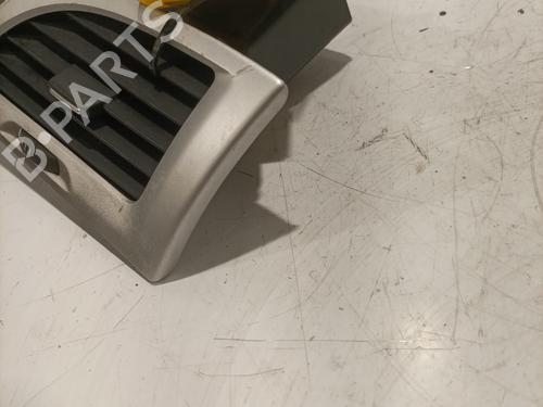 Used Air vent Air vent RENAULT MEGANE III Hatchback (BZ0/1_, B3_) 1.9 dCi (BZ0N, BZ0J) (131 hp) 27485122 27485122