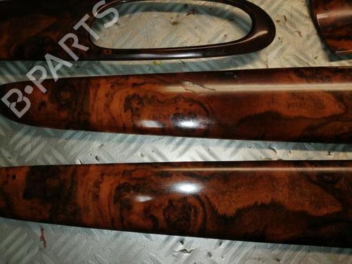 Used Middle console Middle console JAGUAR XJ (X350, X358) D 2.7 (207 hp) 22577829 22577829