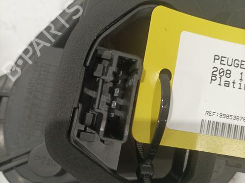Used Lamp holder Lamp holder PEUGEOT 208 I (CA_, CC_) 1.4 HDi (68 hp) 23844571 23844571