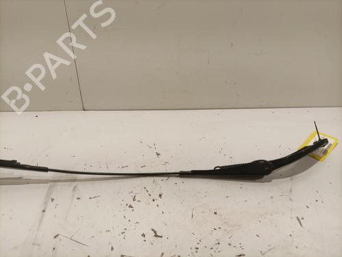 Used Front windshield wiper arm Front windshield wiper arm 22574186 22574186