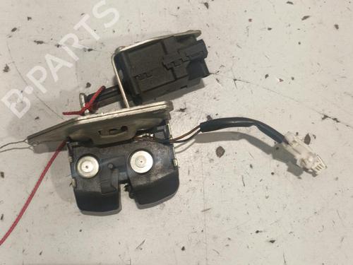 tailgate-lock-alfa-romeo-147-937_-19-jtdm-8v-937axd1a-937axu1a-937bxu1a-50507082-2000-2001-2002-2003-2004-2005-2006-2007-2008-2009-2010-22588368 main image
