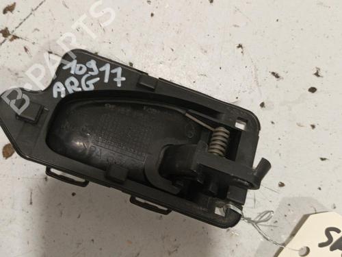 Used Rear left interior door handle Rear left interior door handle CITROËN SAXO (S0, S1) 1.4 VTS (75 hp) 22588277 22588277
