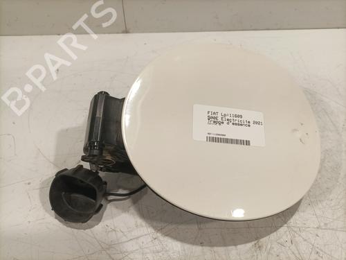 fuel-flap-fiat-500e-332_-2020-31672766 main image