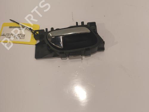 Used Front right interior door handle Front right interior door handle 37500348 37500348