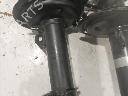 Left front shock absorber TOYOTA YARIS (_P13_) 1.5 Hybrid (NHP130_, NHP130) | BP23781669M16 