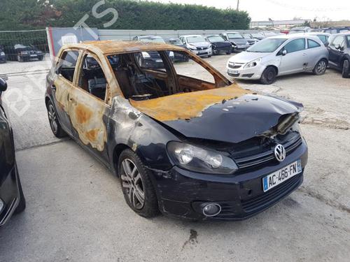 Windscreen washer tank VW GOLF VI (5K1) 2.0 TDI | BP22591023C113 