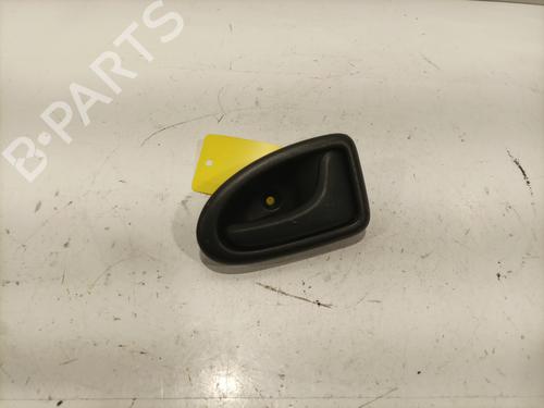 Maneta interior delantera derecha Maneta interior delantera derecha RENAULT CLIO II (BB_, CB_) [1998-2016] 33950802 33950802