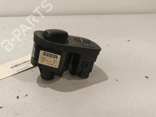 Used Headlight switch AUDI A3 Sportback (8PA) 2.0 TDI 16V (140 hp) 22588079