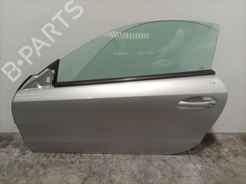 Used Left front door Left front door 22569831 22569831