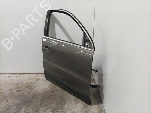 Used Right front door Right front door VW TIGUAN (5N_) 2.0 TDI 4motion (170 hp) 33611074 33611074