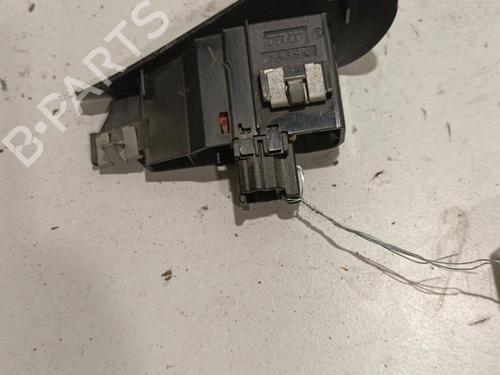Used Warning switch Warning switch PEUGEOT 406 (8B) 2.2 HDi (133 hp) 22582739 22582739