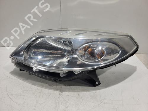 Phare gauche DACIA SANDERO 1.4 (BS0C, BS0A, BS0G, BS1F, BS0E) (75 hp) 31138695