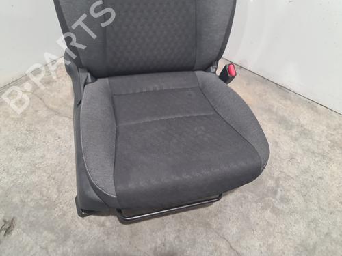 Used Right front seat Right front seat 37747956 37747956