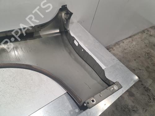 right-front-fenders-mercedes-benz-e-class-w213-2016-33299486 main image