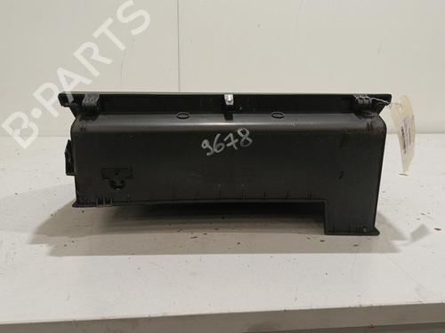 Used Glove box Glove box VW SCIROCCO III (137, 138) 2.0 TDI (140 hp) 26909064 26909064