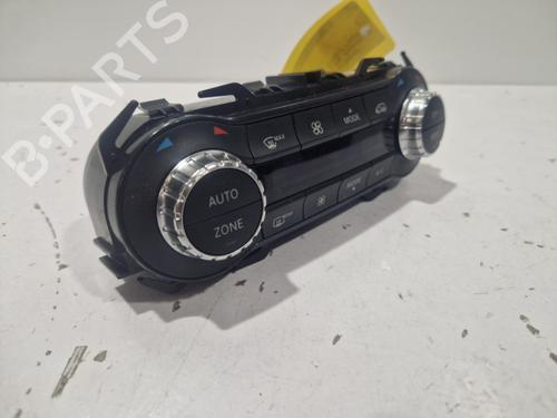 Used Climate control MERCEDES-BENZ B-CLASS Sports Tourer (W246, W242) B 180 CDI / d (246.212) (109 hp) 22589643