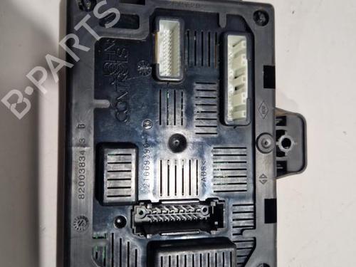 Used Fuse box Fuse box 22579642 22579642