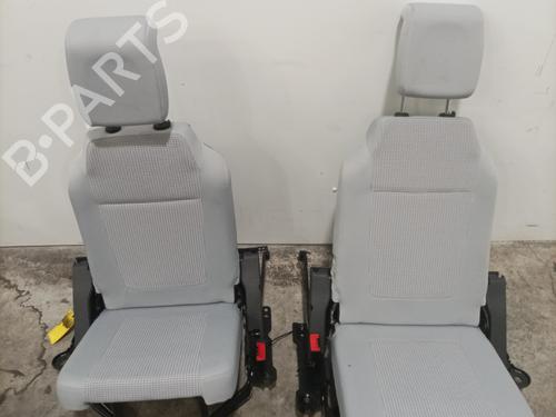 Sæde bagtil (3. række) PEUGEOT 5008 (0U_, 0E_) 1.6 HDi (110 hp) 29272395