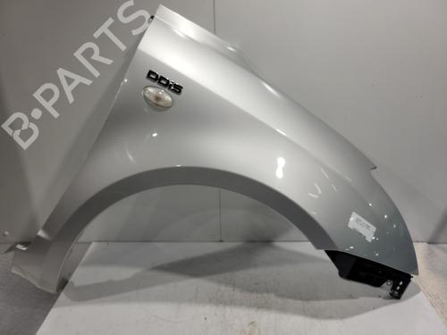 Używane Błotnik przedni prawy SUZUKI SWIFT III (MZ, EZ) 1.3 DDiS (RS413D) (75 hp) 30737119