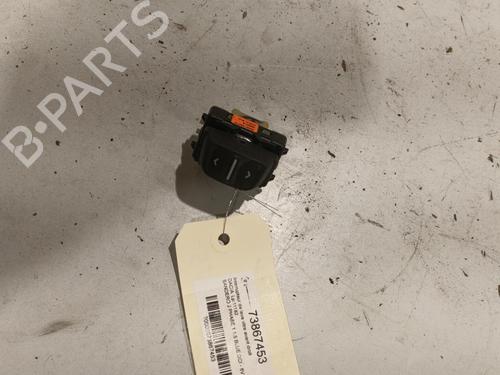 Used Right front window switch Right front window switch DACIA SANDERO II 1.5 dCi (90 hp) 22587936 22587936