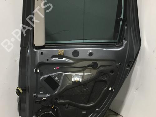 right-rear-door-citroen-c3-picasso-sh_-2008-25478172 main image