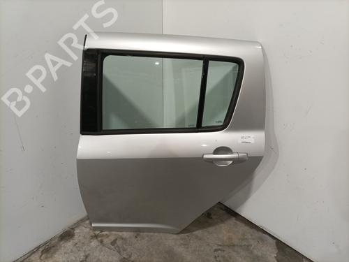 Używane Drzwi tylne lewe SUZUKI SWIFT III (MZ, EZ) 1.3 DDiS (RS413D) (75 hp) 30682972