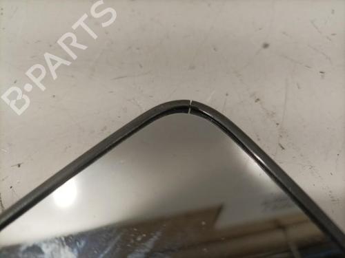 Used Right mirror glass Right mirror glass 22585470 22585470