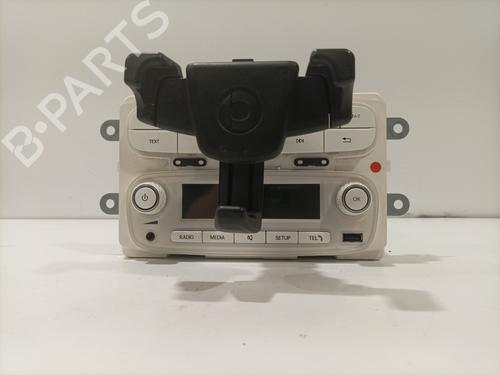 radio-smart-fortwo-coupe-453-2014-24592599 main image