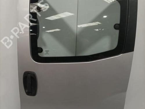 Used Left slide door Left slide door FIAT QUBO (225_) 1.3 D Multijet (225CXB1A, 225AXB1A, 225CXB11, 225AXB11,... (75 hp) 22574320 22574320