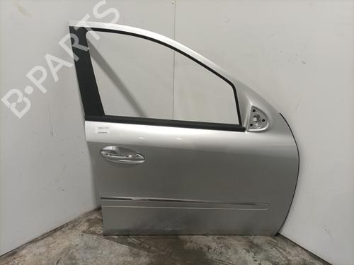 Used Right front door MERCEDES-BENZ M-CLASS (W164) ML 320 CDI 4-matic (164.122) (224 hp) 30936261