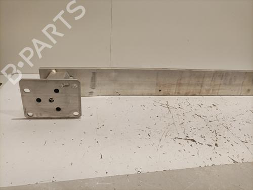 Used Front bumper reinforcement Front bumper reinforcement 22588929 22588929