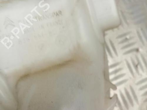 Windscreen washer tank PEUGEOT 208 I (CA_, CC_) 1.2 THP 110 | BP22584512C113