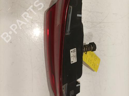 left-tailgate-light-bmw-1-f40-2019-29848076 main image