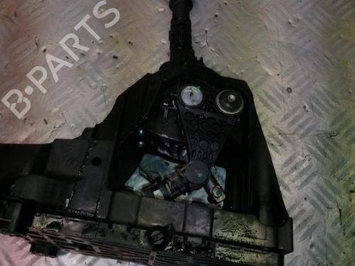 Used Gear lever Gear lever FIAT 500X (334_) 1.6 D Multijet (334AXA1B, 334AXA11) (120 hp) 22581579 22581579