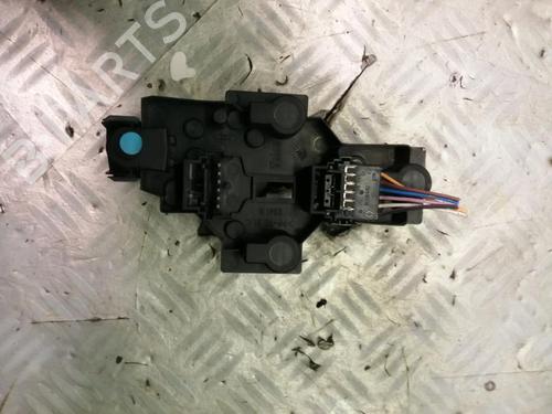 Used Lamp holder RENAULT SCÉNIC I MPV (JA0/1_, FA0_) 1.9 dCi (JA05, JA1F) (102 hp) 22587318