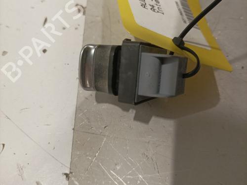 Used Right front window switch Right front window switch AUDI A4 B8 Avant (8K5) 3.0 TDI quattro (245 hp) 22584976 22584976