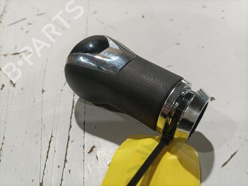 Used Shift knob Shift knob NISSAN MICRA V (K14) 0.9 IG-T (90 hp) 31116769 31116769