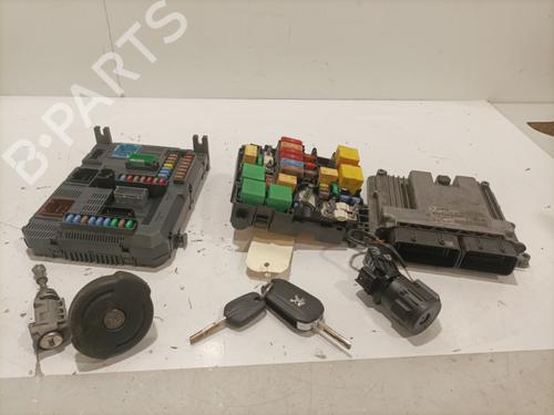 Elektronisk modul PEUGEOT 308 II (LB_, LP_, LW_, LH_, L3_) 1.6 BlueHDi 120 (120 hp) 22578913
