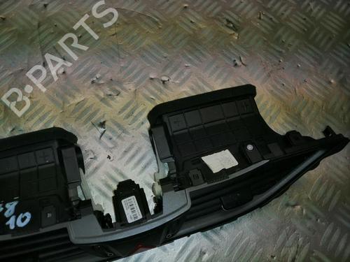 Used Air vent Air vent HYUNDAI i30 (PDE, PD, PDEN) 1.6 CRDi (110 hp) 22584412 22584412