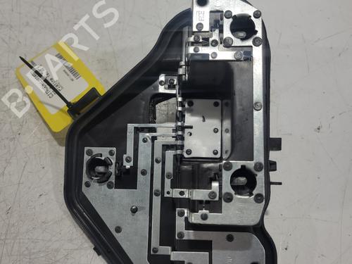 Used Lamp holder CITROËN C3 III (SX) 1.2 PureTech 82 (83 hp) 31128928