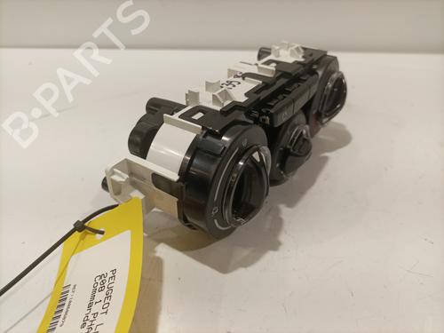 Climate control PEUGEOT 208 I (CA_, CC_) 1.2 PureTech 82 | BP24523290I5 